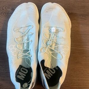 Vivobarefoot Motus Flex Performance trainers mint color